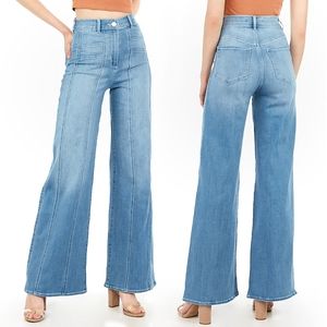 Super High-Waisted Wide Leg Jean